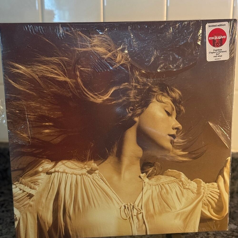 Taylor Swift NWT | Fearless Taylor's Version exclusive red 3LP vinyl records TV